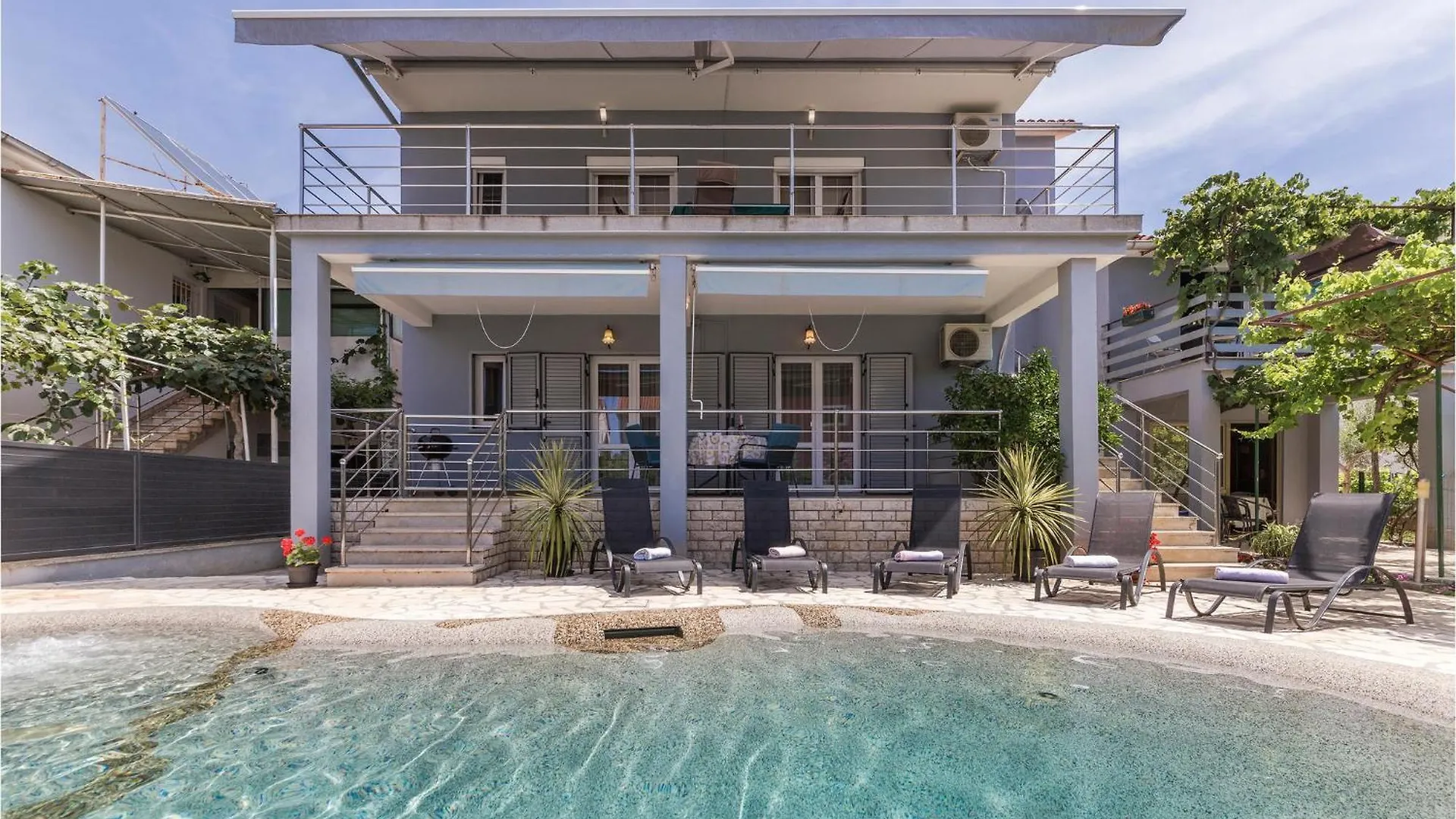 2 Bedroom Gorgeous Apartment In Fazana
